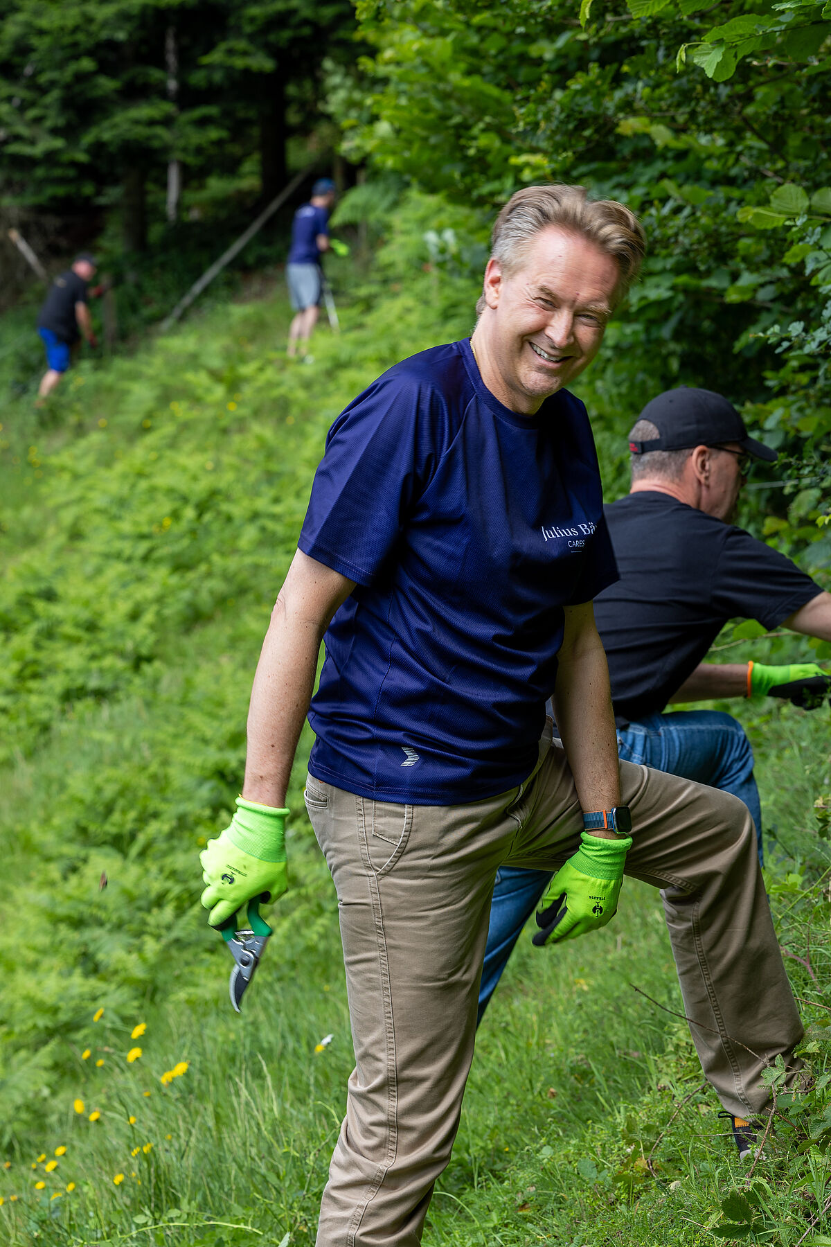 ProTier Corporate Volunteering / Julius Bär auf Lebenshof Frei sein