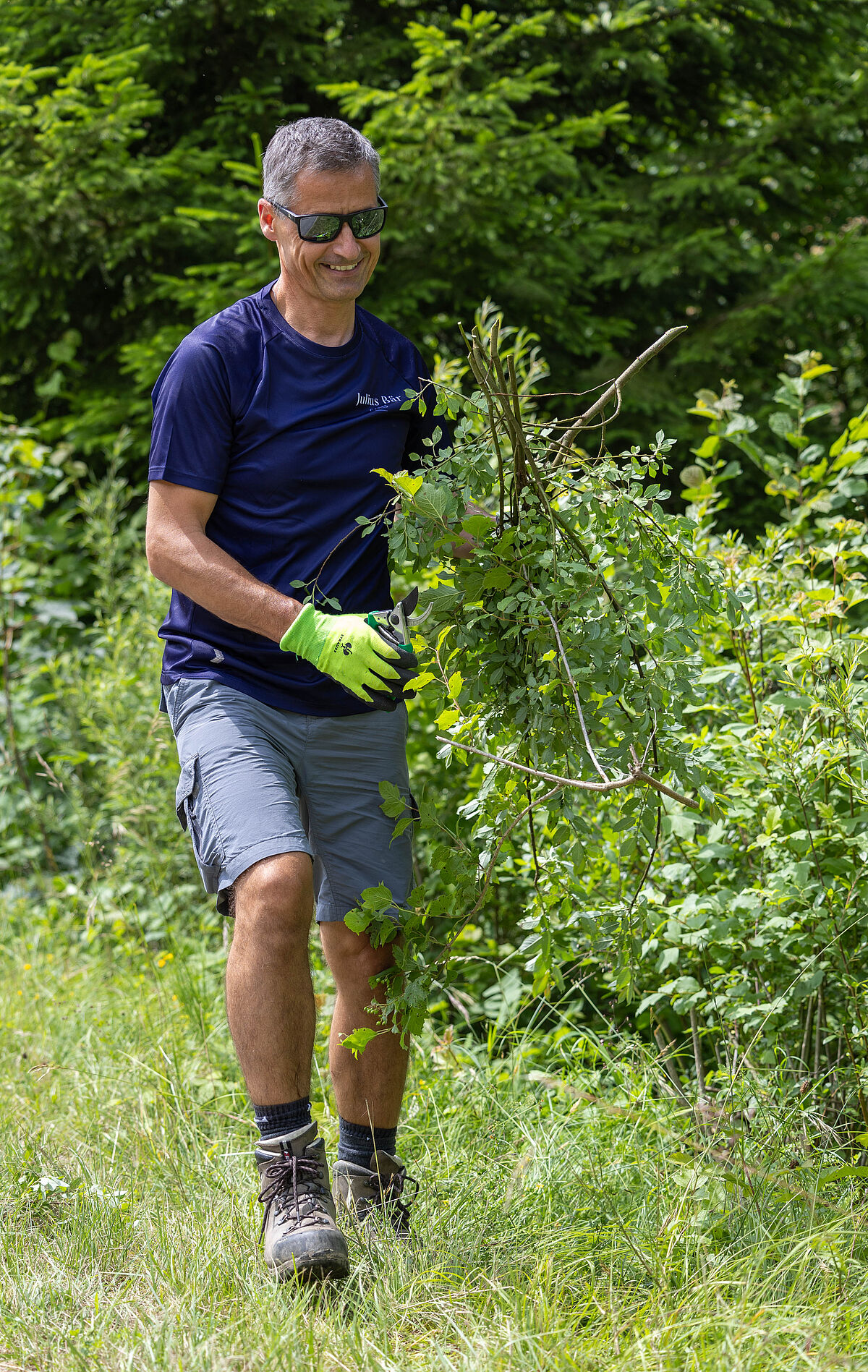 ProTier Corporate Volunteering / Julius Bär auf Lebenshof Frei sein